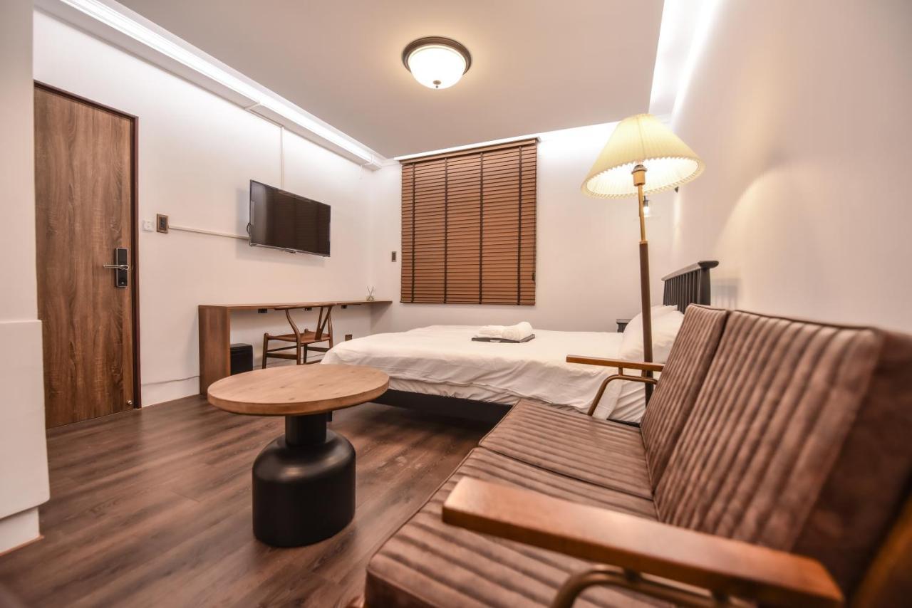 Eryang Homestay Tainan Exterior photo